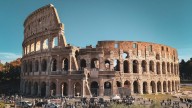 Una guía se desvaneció y murió delante de los turistas mientras dirigía una excursión por el Coliseo romano