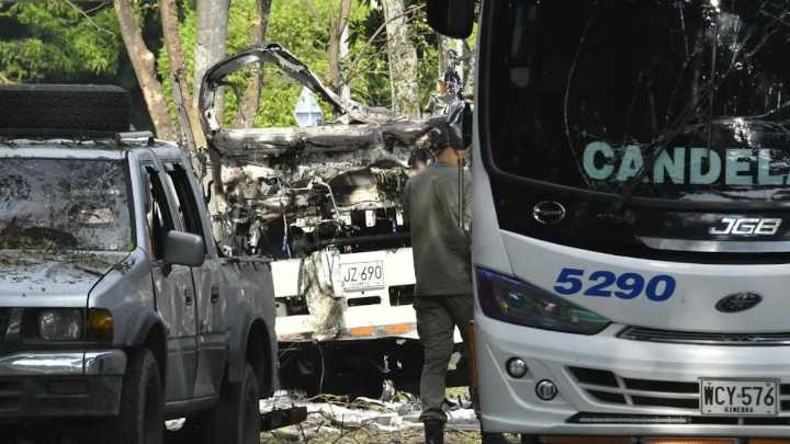 Al menos 5 muertos por atentado contra base aérea en Colombia