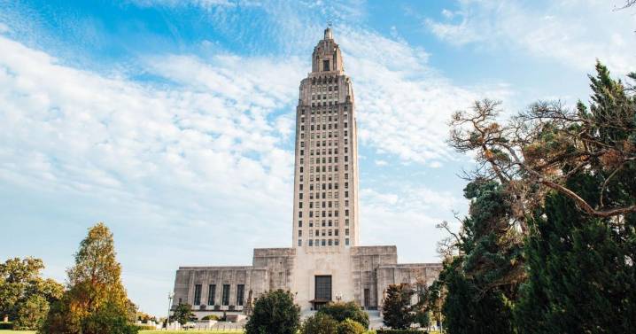 Louisiana urges Supreme Court to bar use of race in redistricting, in attack on Voting Rights Act