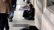 Denuncian que el GCBA no dejó realizar un acto por las personas en situación de calle