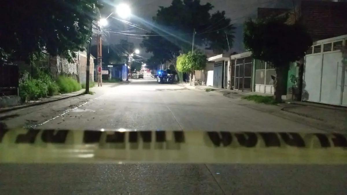 Padre e hijo atacados a balazos en su vivienda de la colonia Valle Delta