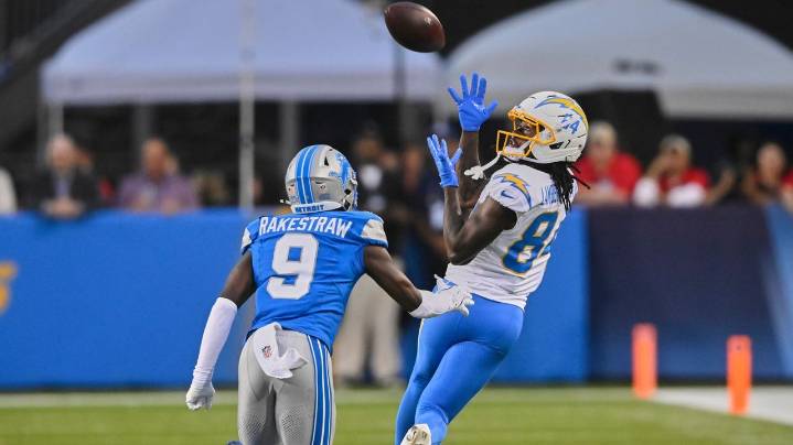 Lions put CB Ennis Rakestraw on IR with season-ending shoulder injury and sign TE Steven Stilianos.