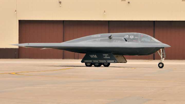 Hydraulic Fitting Failure Led to B-2 Gear Collapse, Wing Fire and $300M Damage at Whiteman AFB in 2022