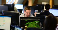 Lawyer shares rules on leaving work if it's 'too hot'