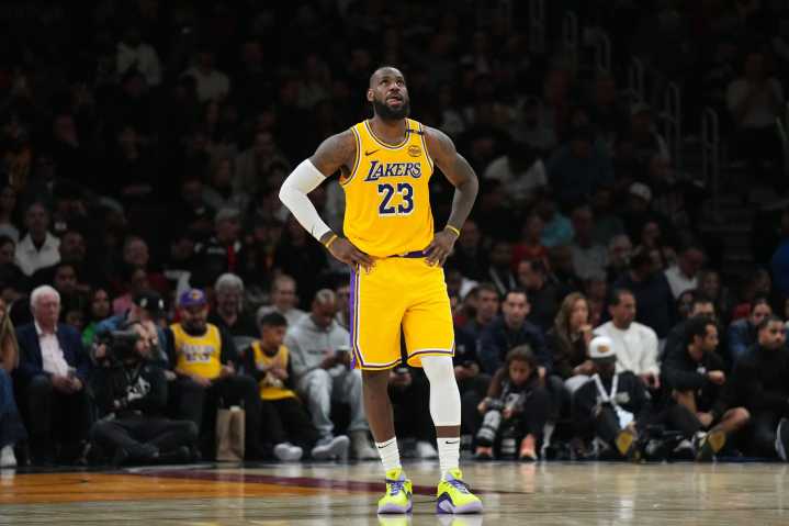 Is this LeBron James' last dance with the Lakers?