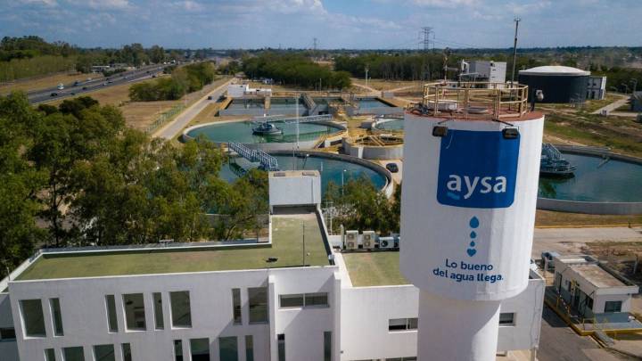 El Gobierno inicia el proceso de privatización de AySA: cuál es el plazo