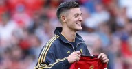 Man United stars show Benjamin Sesko support as Joshua Zirkzee sends message after transfer