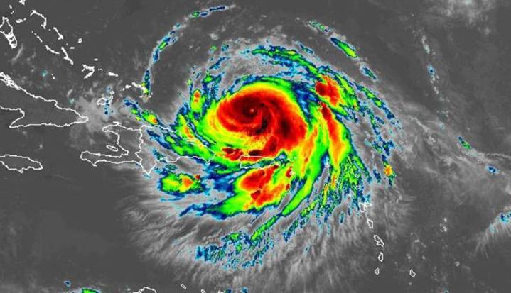 Hurricane Erin path shifts, prompts new warnings