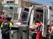 Mujer sufre crisis nerviosa mientras esperaba el camión en la Niños Héroes