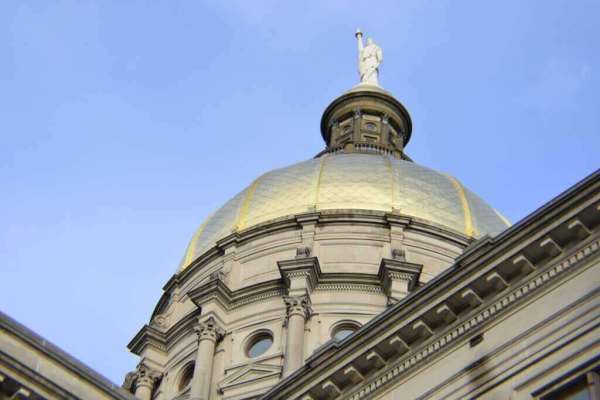 As school starts, lawmakers contend with “chronic” absenteeism