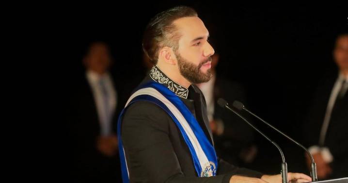 Bukele defiende la reelección indefinida en El Salvador
