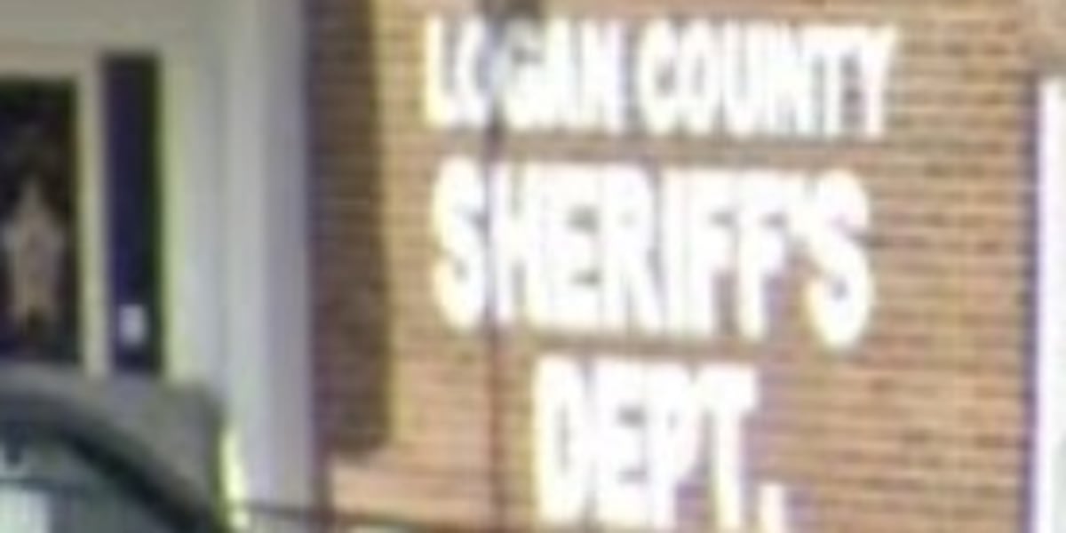 2 dead, 2 children injured in early morning crash in Kentucky