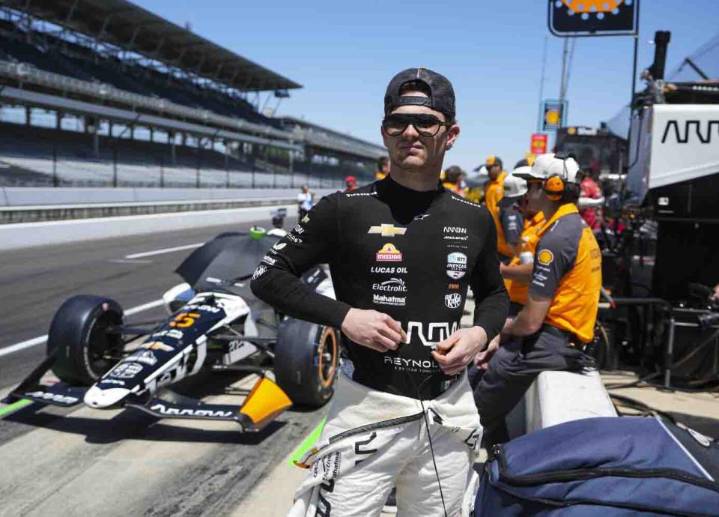 Regresa OWard a la actividad