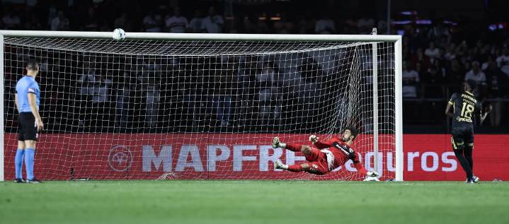 Los penales, una pesadilla para Nacional en la serie contra Sao Paulo