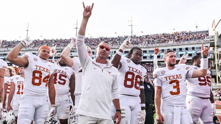 Texas is No. 1 in preseason AP Top 25 for first time, edging Penn State, Ohio State