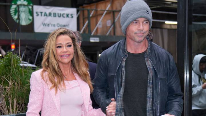 Denise Richards seeks court approval to enter Calabasas home amid divorce
