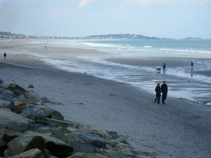 Cohasset police divers investigate fatal boat crash off Nantasket Beach
