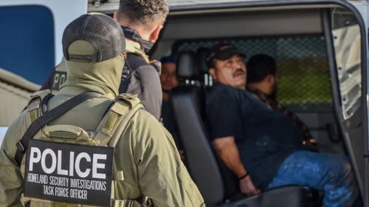 Trump ordena un censo para excluir a indocumentados, pese a que faltan 5 años