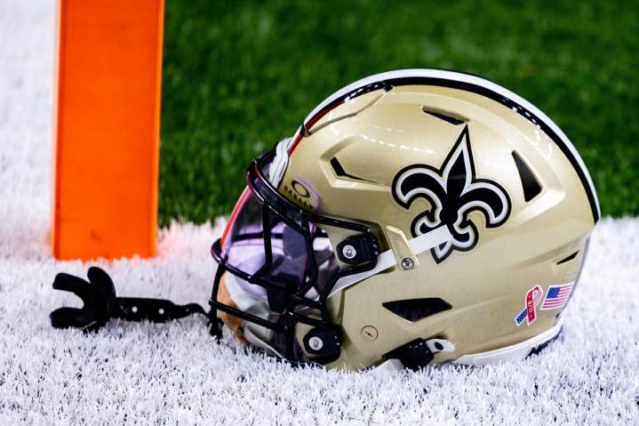 Saints Signing DE Jeremiah Martin, Waiving QB Hunter Dekkers