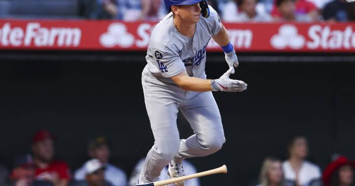 Commentary: Will Smith could win a batting title. Could the Dodgers stop him?