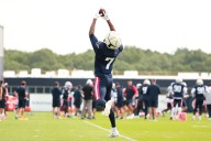 Carlton Davis says he’s ready to start Patriots season despite injury