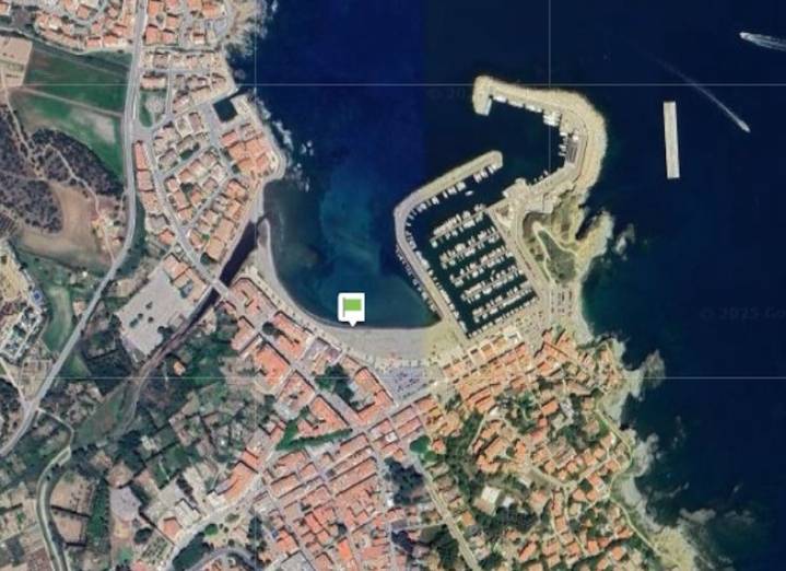 Una mujer francesa de 81 años muere en la playa del Port de Llançà 