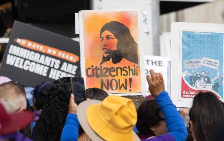 “This Is a Hunting of People”: LA Protesters Turn Out to Resist ICE