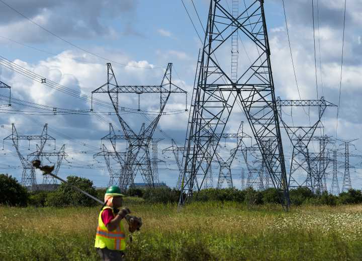 New Alberta energy market design will lead to ‘higher power prices and less wind and solar’