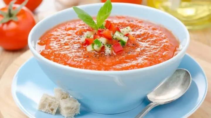 Isabel Viña, experta en metabolismo sobre el gazpacho: "No tiene que desplazar la ingesta de otras verduras"