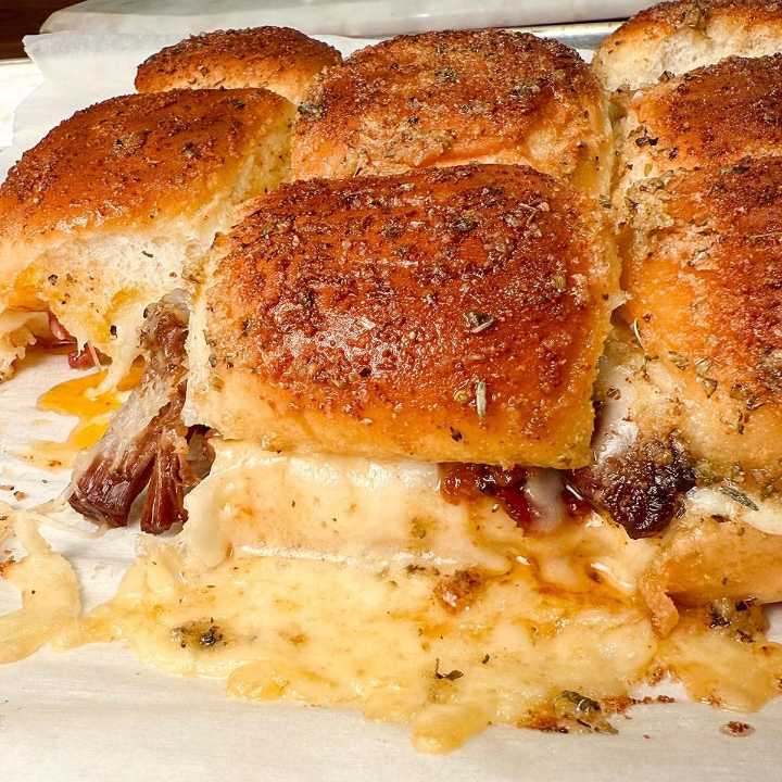 Elise Jesse’s Apple Bourbon Barbecue Sliders Recipe
