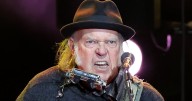 Neil Young Quits Facebook Over ‘Sensual’ Chats with Kids