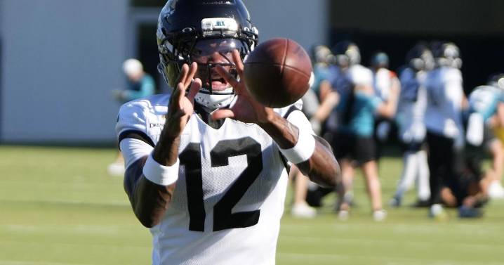 Jaguars are taking a cautious approach with 2-way star Travis Hunter in preseason game at the Saints