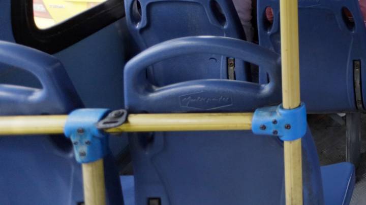 Al menos nueve personas murieron y varias sufrieron heridas luego de que un autobús cayera por un barranco en Ecuador