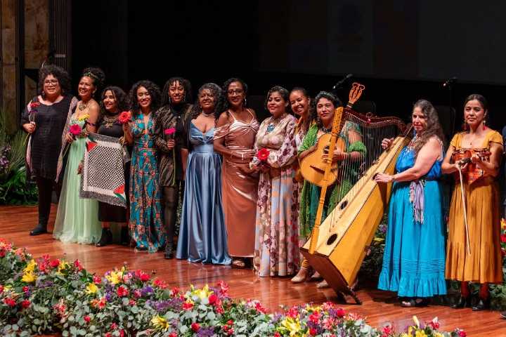 Poesía, resistencia y orgullo: celebran a escritoras afromexicanas en Bellas Artes