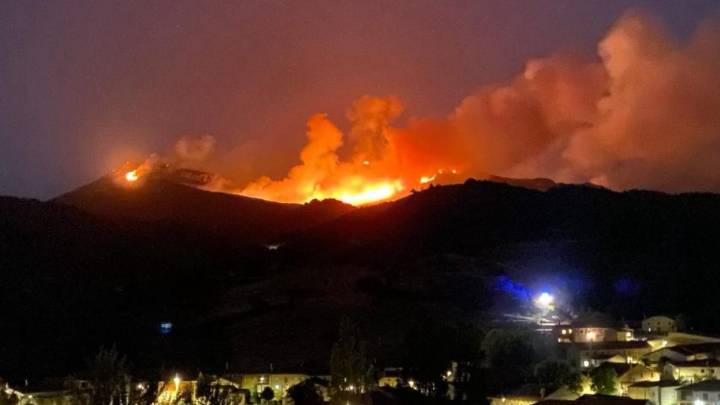 Rescatan a un forestal que sufrió una indisposición mientras trabajaba en un incendio de Cervera en Palencia
