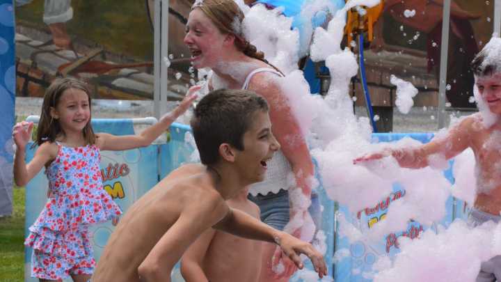 WATCH: Fantastic Foam Finale Party held at Cheboygan's Washington Park