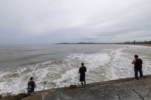 El huracán Erin, más fuerte y grande, podría generar oleaje peligroso en la costa de EEUU