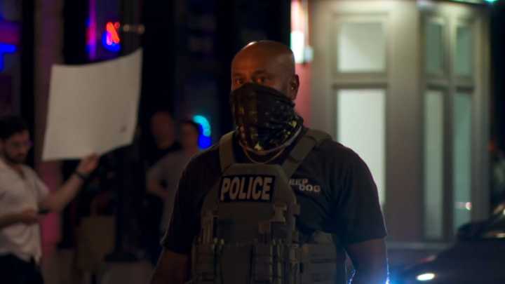 Residentes indignados de Washington protestan contra el control de tráfico