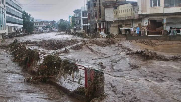 Inundaciones en India y Pakistán: aumenta la cifra 280 muertos y decenas de desaparecidos