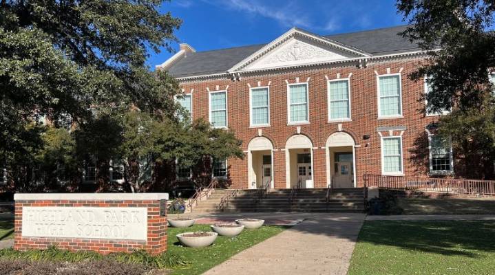 HPISD Students Improve AP Test Scores