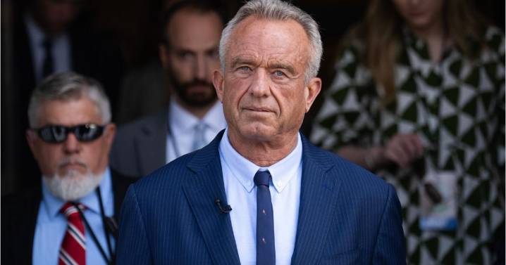 RFK Jr. Cancels $500M mRNA Vaccine Program, Citing Safety Concerns