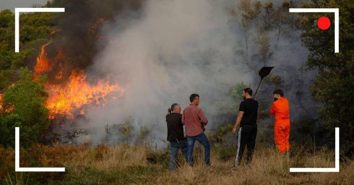 Incendios en Ourense en directo: Los fuegos continúan consumiendo hectáreas