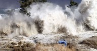 US mega-tsunami warning as single Earthquake could trigger 1,000 feet high waves and drowning states
