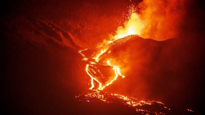 Militares piden a Defensa un seguimiento médico a los desplegados en el volcán de La Palma