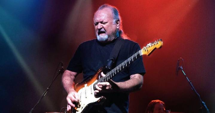 Tinsley Ellis makes acoustic blues electric at Caffe Lena