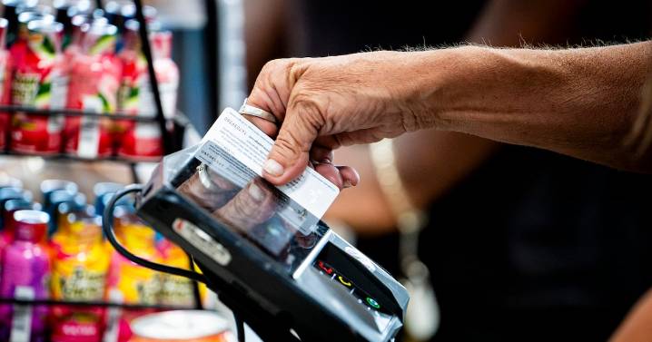 Falling behind on your car payments? You're not alone