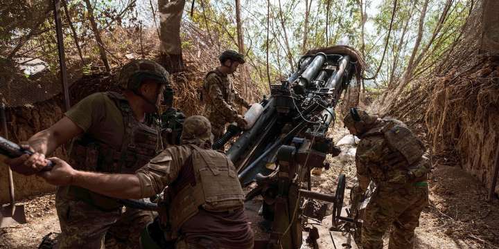 Así opera una red de más de mil voluntarios ucranianos que unen fuerzas para apoyar a los militares en el frente
