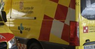 Un menor de 9 años, herido tras colisionar dos turismos en la rotonda del E.Lecrerc