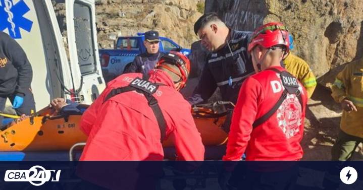 Hospitalizan a un parapentista tras un accidente en el interior de Córdoba