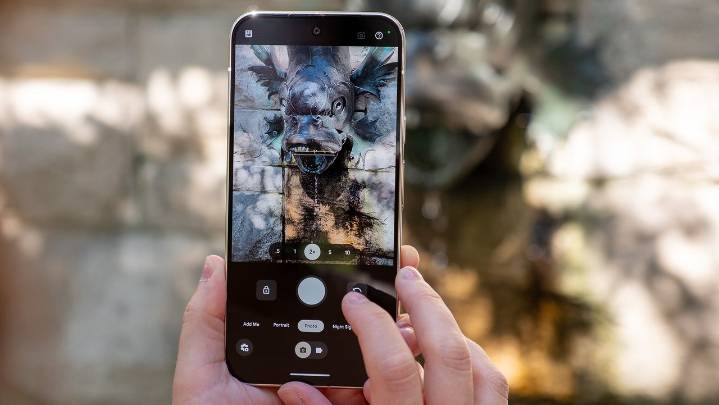 We took the Pixel 10 Pro to Taylor Swift's potential wedding venue to test the cameras